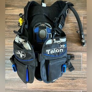 Talon Men's Swim Vest - Black and Blue